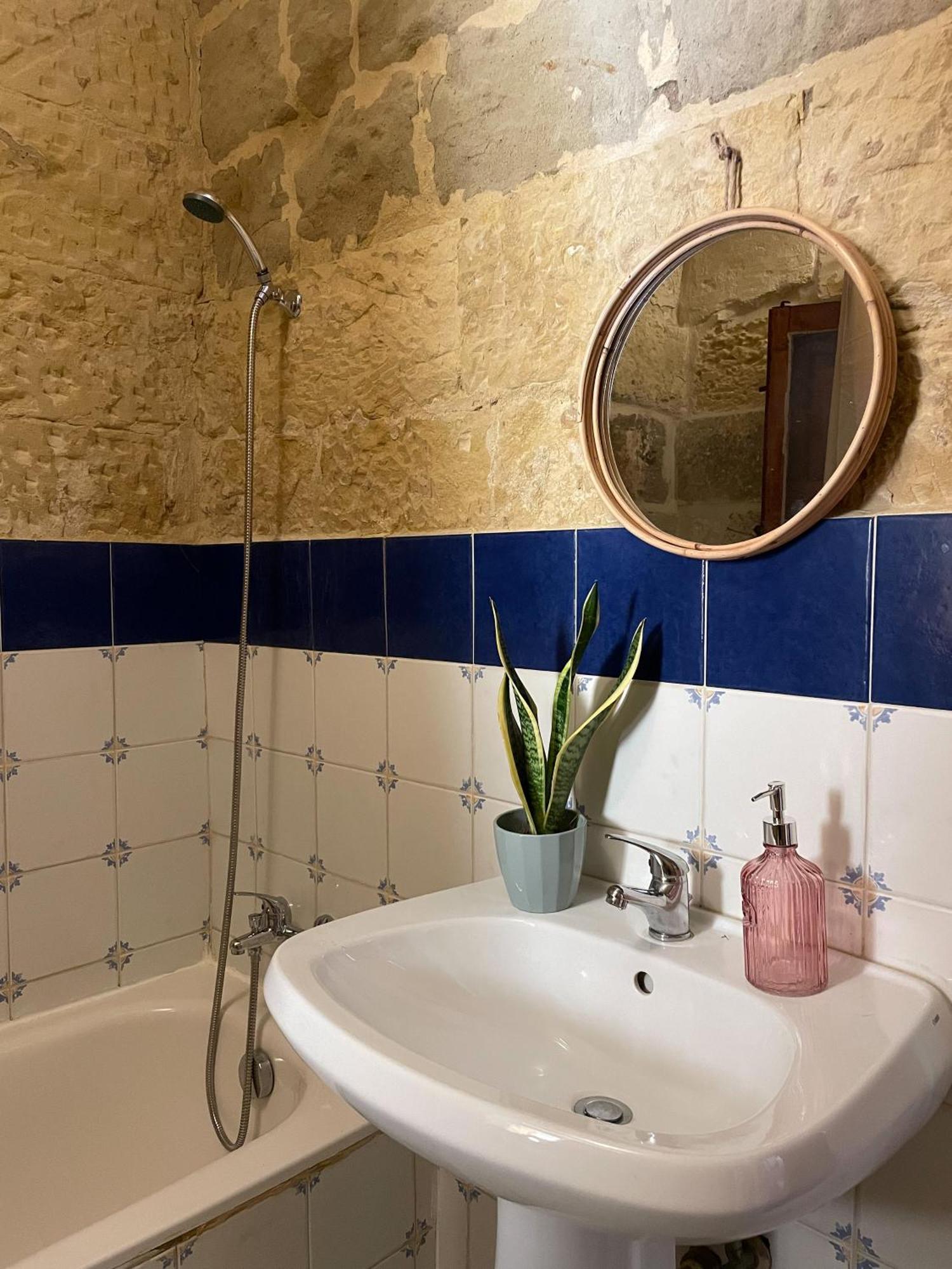Soluna Boutique Guesthouse Ghasri  Luaran gambar